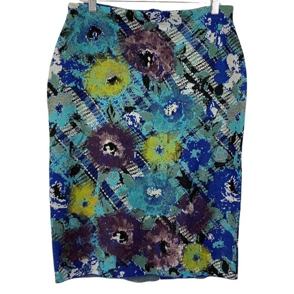 Rowan Pencil Skirt by Troubadour - Picture 2 of 10